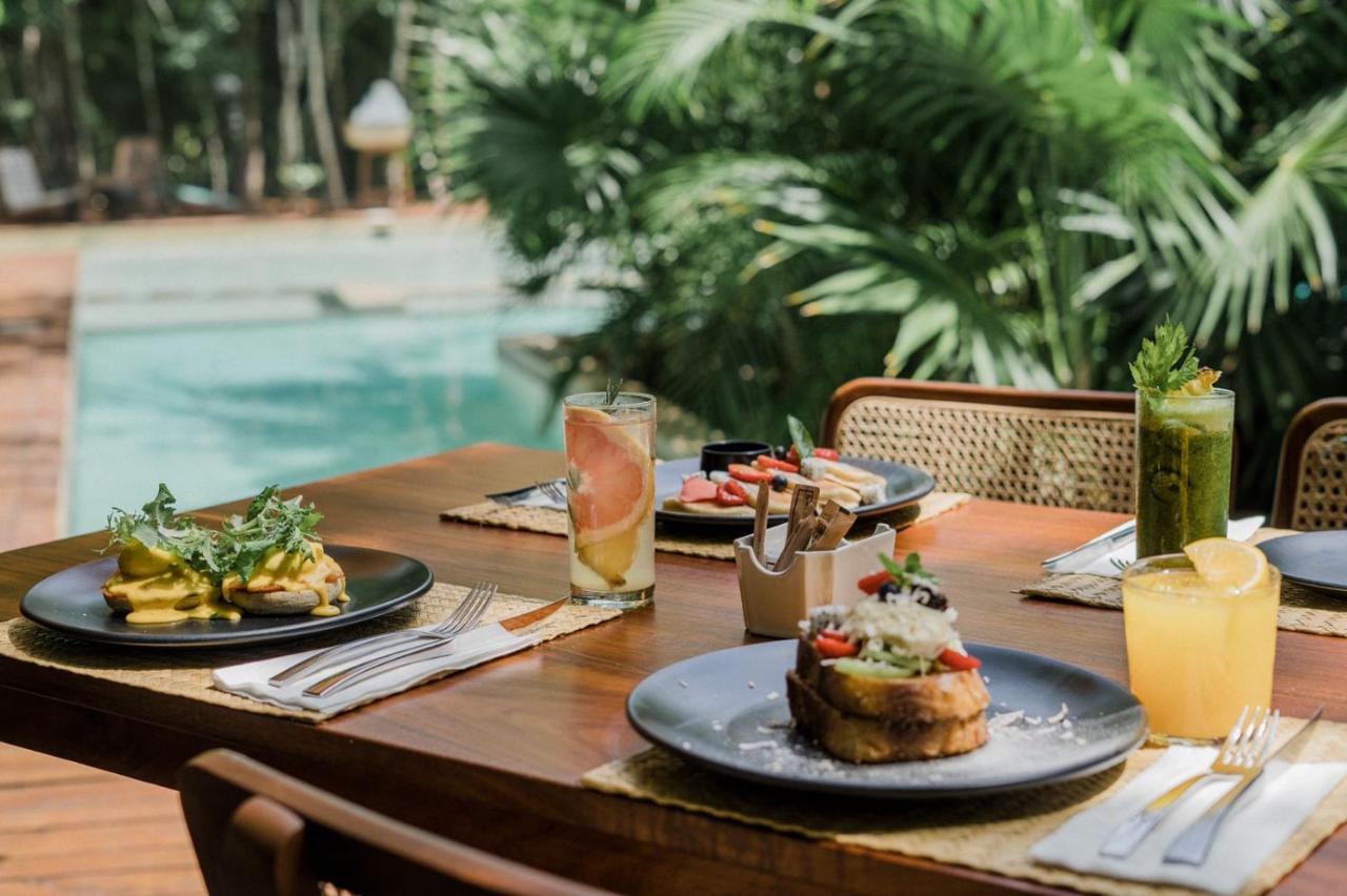Copal Tulum Hotel Extérieur photo Breakfast at the Villa
