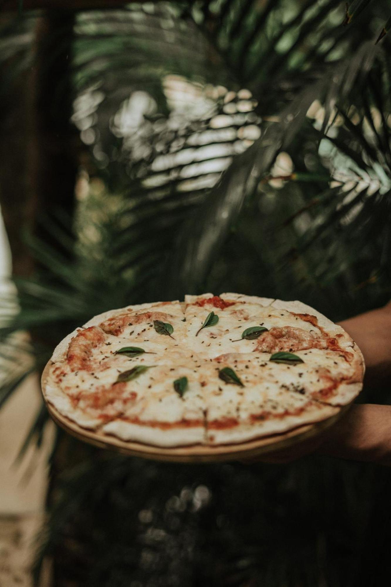 Copal Tulum Hotel Extérieur photo Pizza